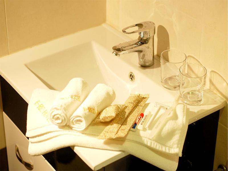Ernes Hotel Bandar Perda Kampong Permatang Batu Exteriér fotografie